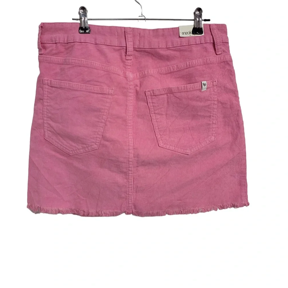 SNEAK PEEK CORDUROY MINI SKIRT IN PINK